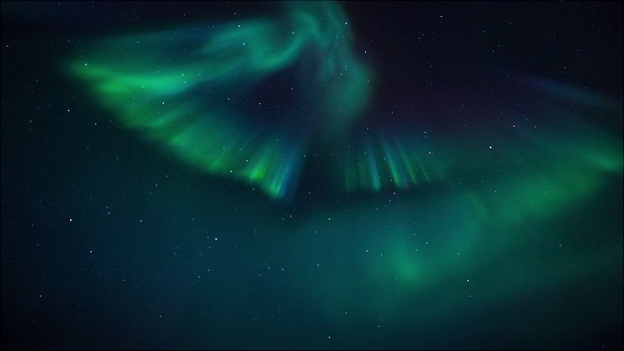 Greenland Aurora Overhead - Epic Aurora Borealis Over Greenland And Iceland