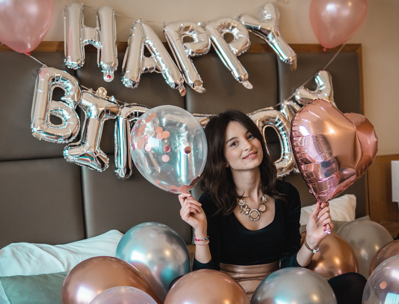 sencillo sorpresa decoración de cumpleaños para hombre