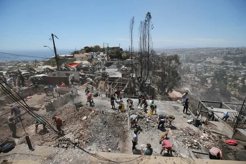 El plan para reconstruir los cerros Rocuant y San Roque