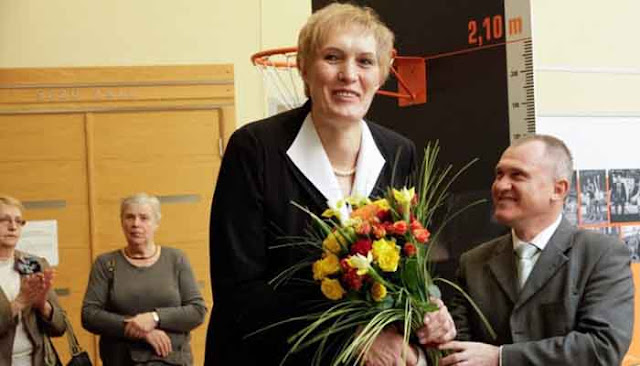 Uljana Semjonova, Tallest Women