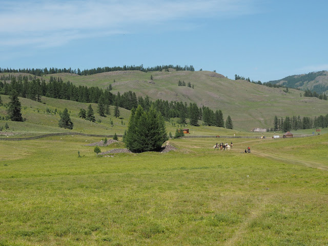 Пазыракские курганы (Горный Алтай)