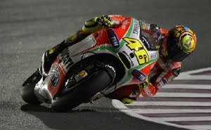 Rossi Tegaskan Bertahan di Ducati