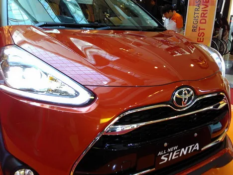 Spesifikasi dan Harga Toyota Sienta Indonesia