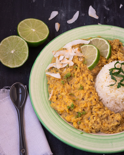 comida saudável, coco e lima, cozinha ayurvédica, super alimentos