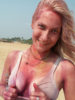 wet_babe_holi