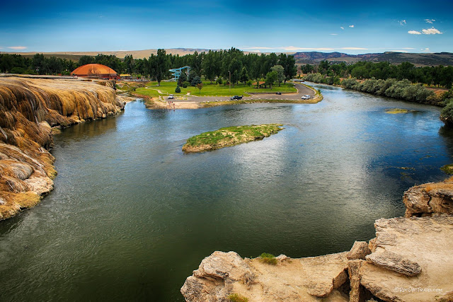 geology travel Thermopolis Wind River Canyon Wyoming hot springs Bighorn River copyright RocDocTravel.com