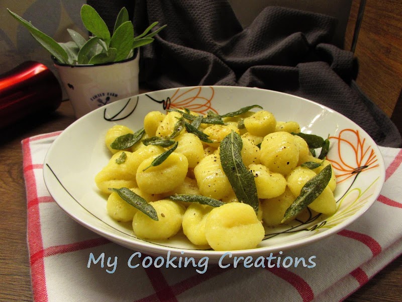 Картофени ньоки с масло и салвия * Gnocchi di patate burro e salvia