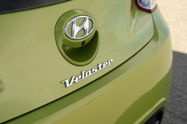 2012 hyundai veloster label view