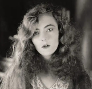 Dorothy Mackaill