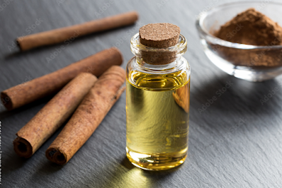 Cinnamon Oil : Benefits, Uses ,Side Effects & How to Make Cinnamon Oil at Home