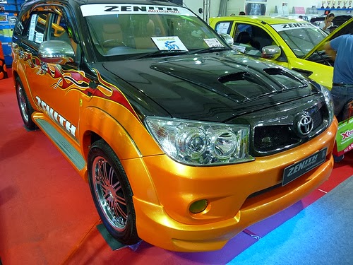  Gambar  Toyota  Fortuner Modifikasi  Cutom Design Mobil 