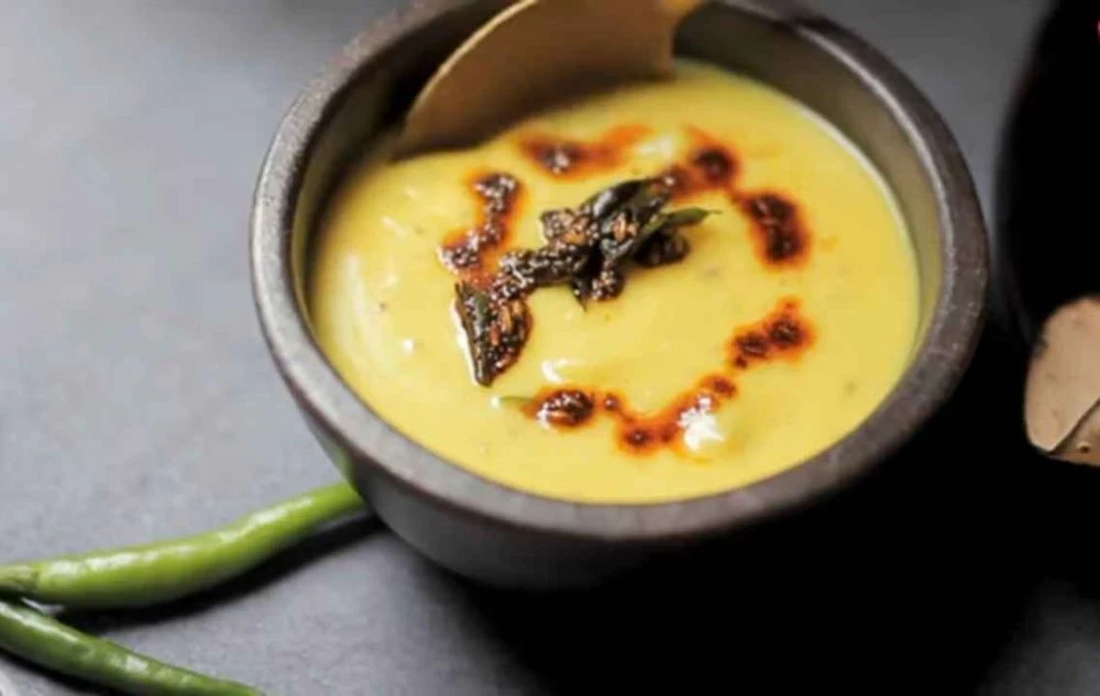 ilustrasi mango curry soup