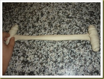 Pane di pasta dura condito - Pane all'olio (6)
