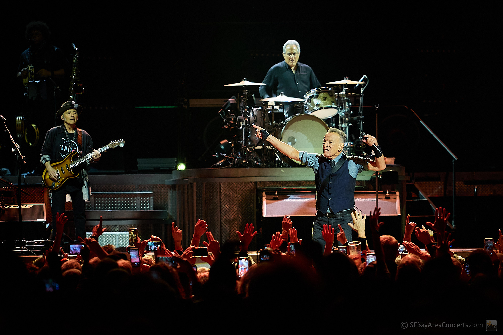 Bruce Springsteen, Max Weinberg & Nils Lofgren @ the Chase Center (Photo: Kevin Keating)