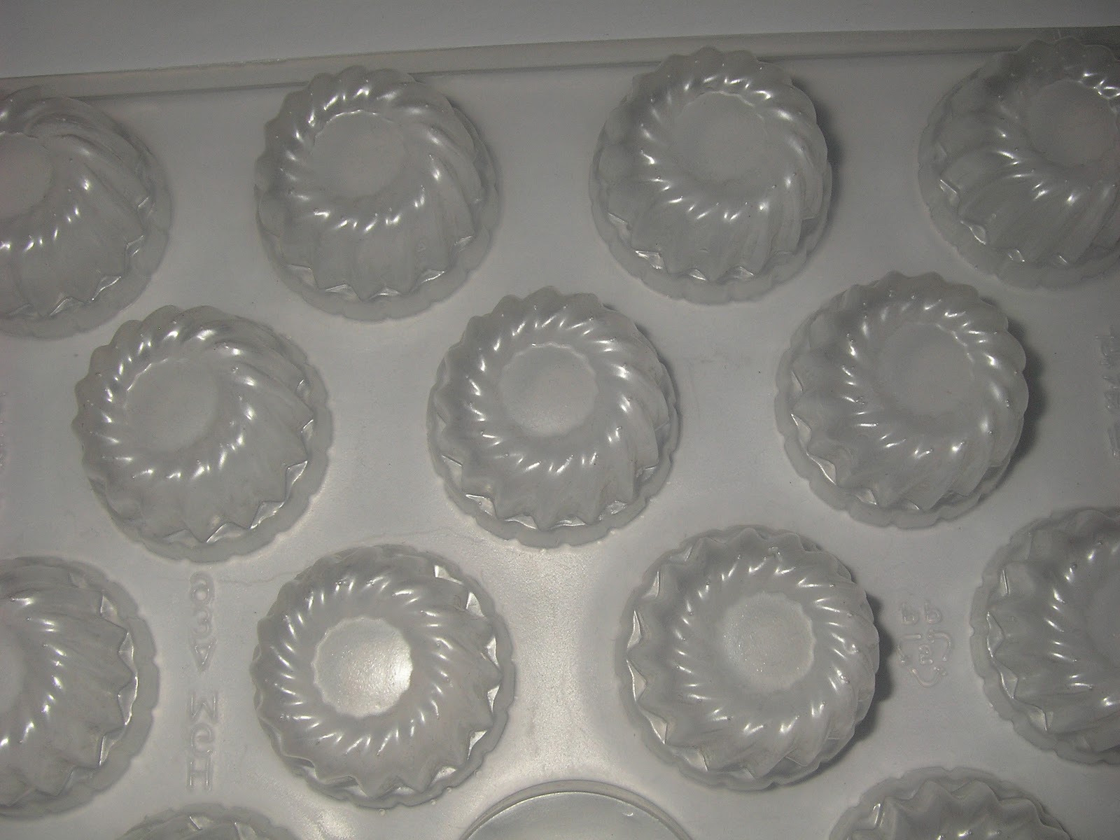 DAPORCOKELAT: New Arrival Chocolate Mould