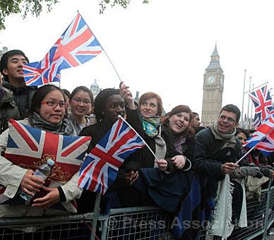 william and kate middleton_29. arrival of Prince William