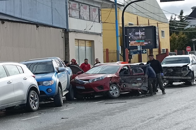 Choque multiple con lesionada en Maipu y Don Bosco