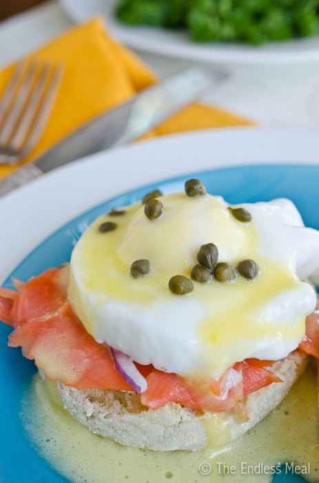 SMOKED SALMON EGGS BENEDICT