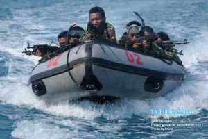 Prajurit Pengintai Tempur (Taipur) Kostrad Latihan di Kepualauan Seribu