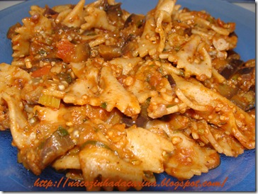 gravatinha-de-berinjela