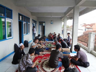 Workshop Komunitas Blogger Tasikmalaya di Pesantren Al-Munawwar