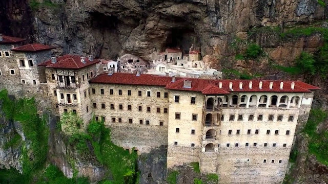 Μνημείο της UNESCO θα γίνει σε λίγα χρόνια η Παναγία Σουμελά στον Πόντο