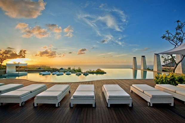 Modern and Chic Ungasan Resort with Sea View in Bali