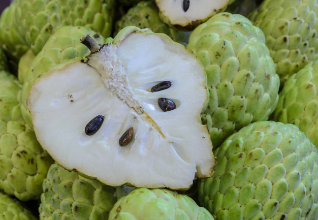 Sharifa / Custard Apple Fruit