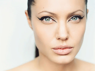 Free unwatermarked wallpapers of Angelina Jolie at Fullwalls.blogspot.com