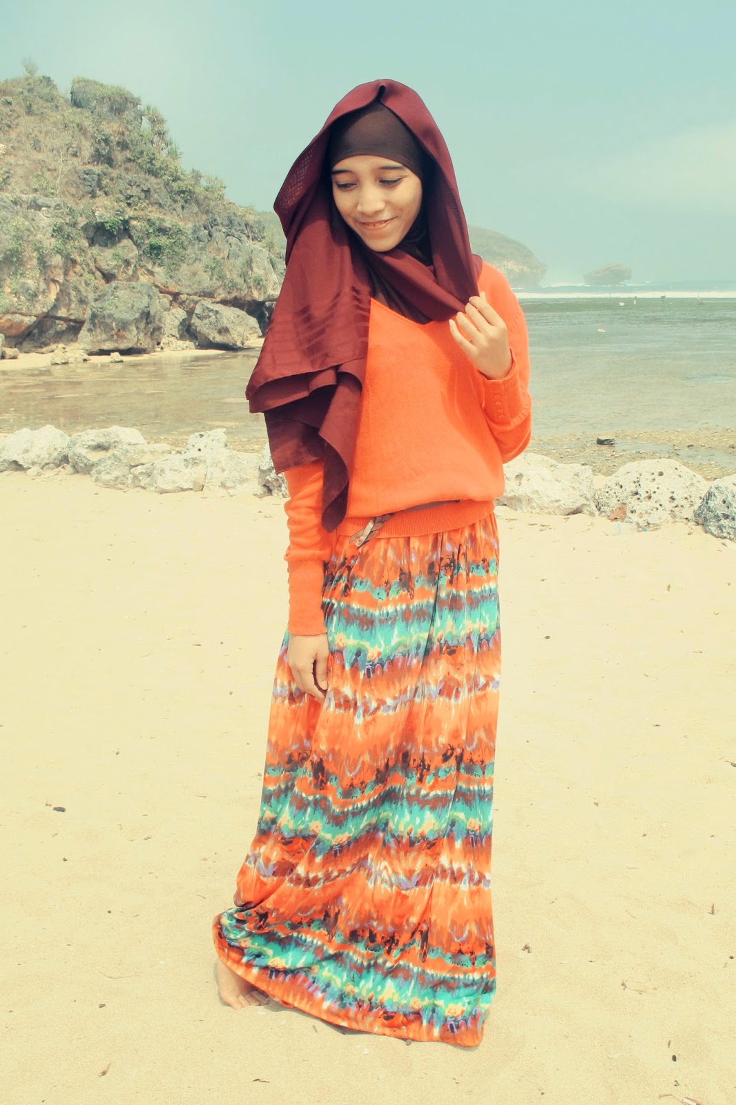 Outfit hijab ke pantai