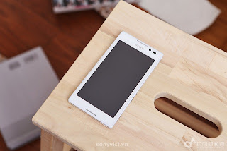 Official photos Sony Xperia C cheap, 5 inch screen, $ 300 price