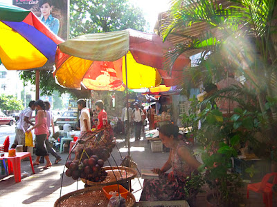Vegetable market at Anawrahta Road around 38th street