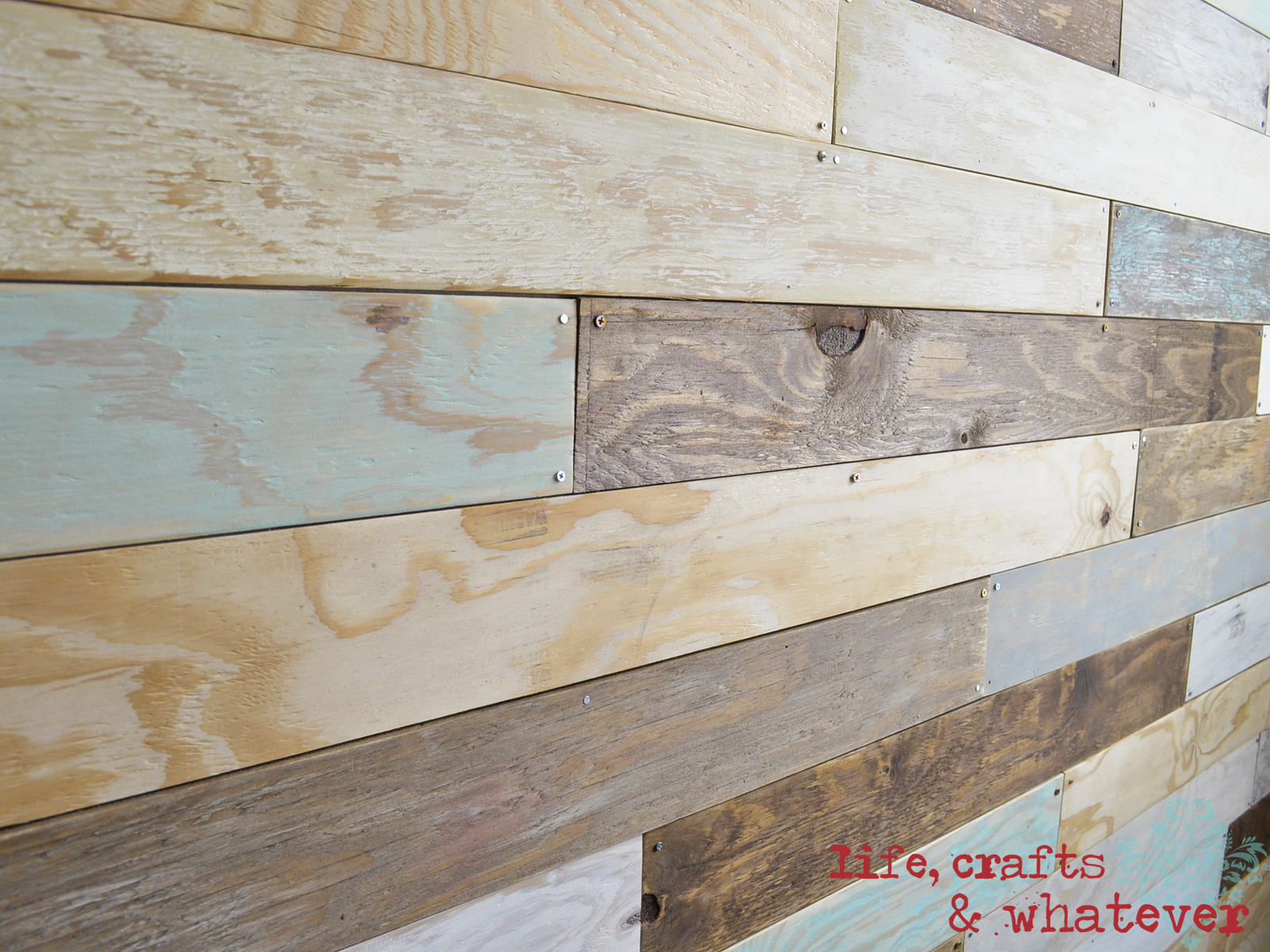 Life Crafts &amp; Whatever: My plank wall, finally