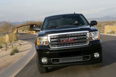 2011 GMC Sierra Denali Heavy Duty Front View