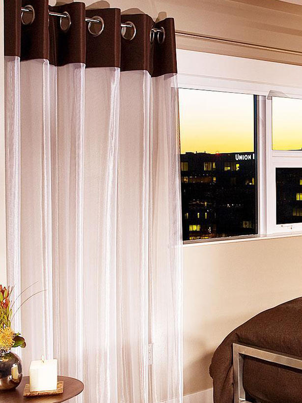 Modern Furniture: Beautiful Window Treatments for Bedrooms