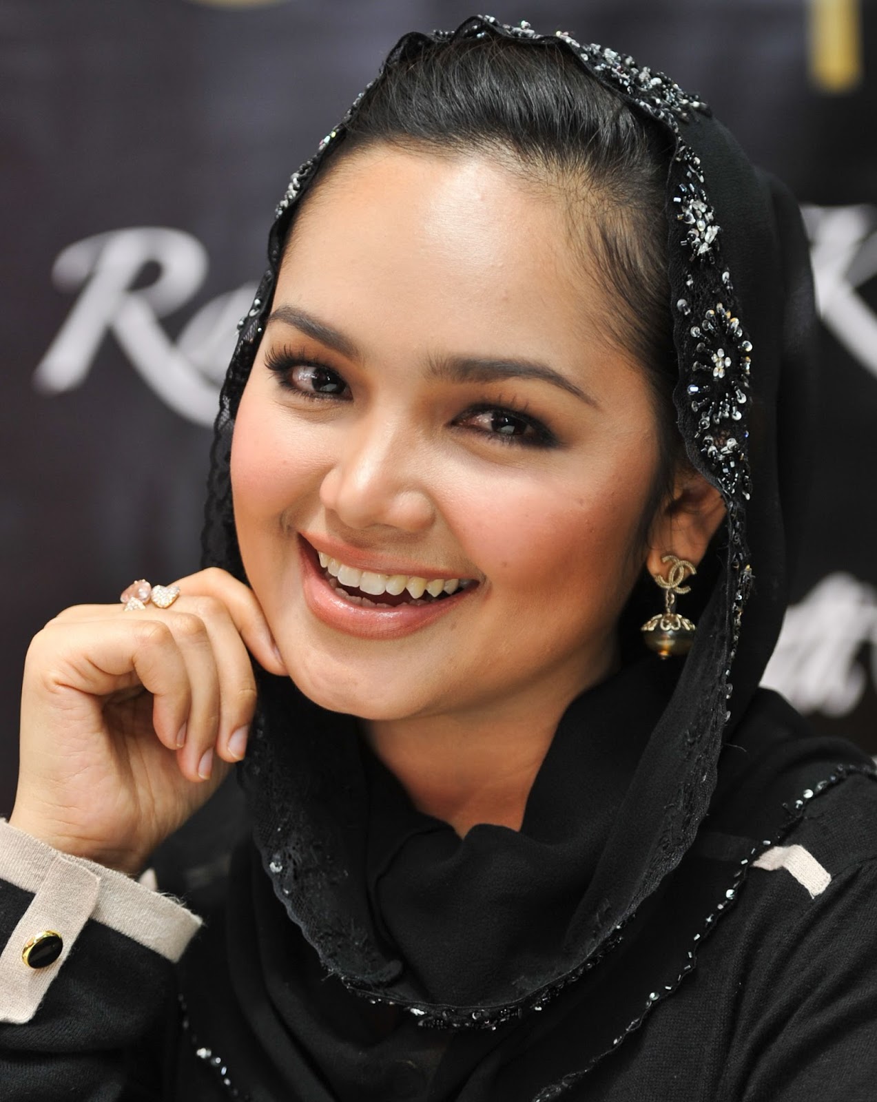  EDISI ARTIS Top 10 Penyanyi Wanita Malaysia Terbaik 