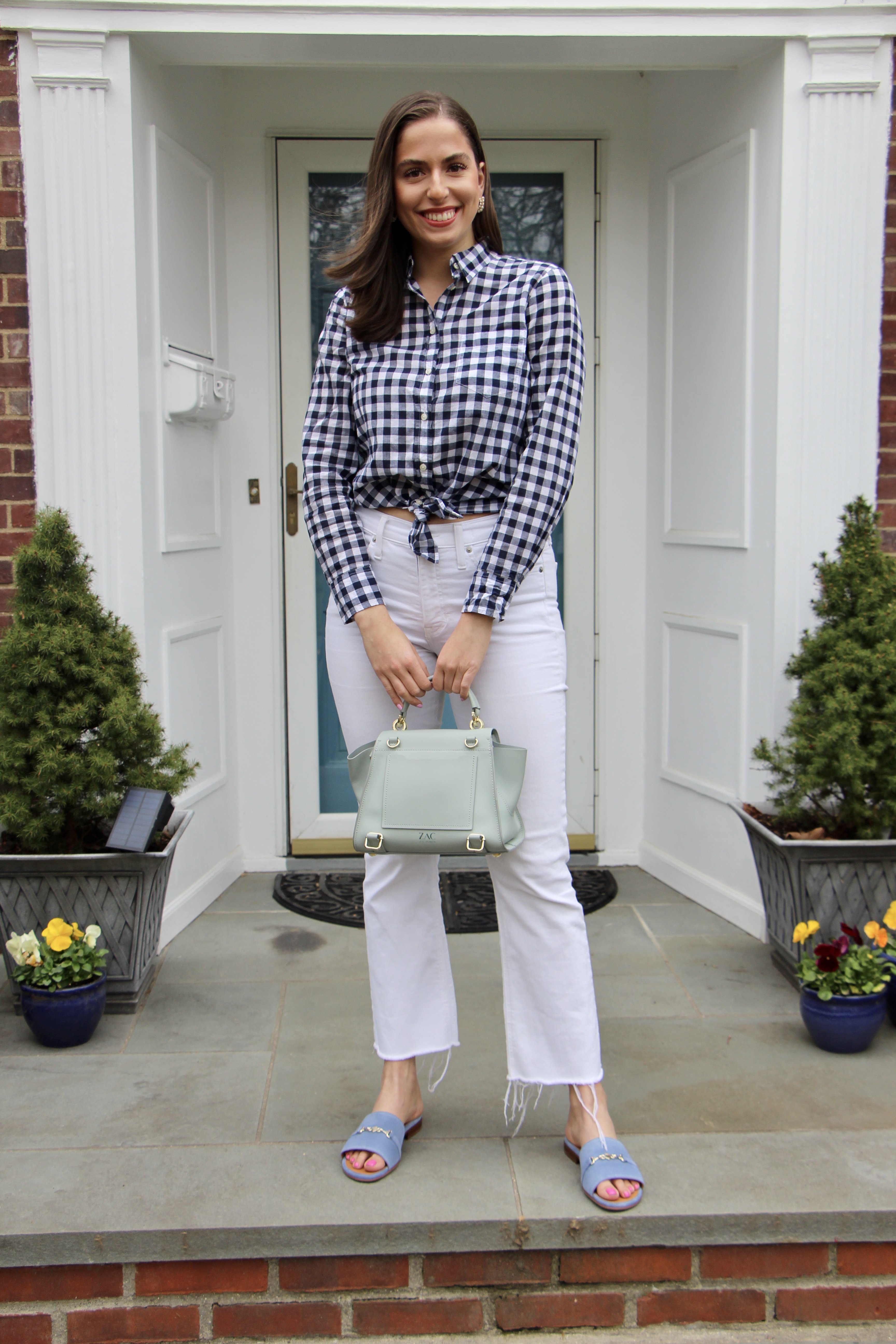 white jeans, legal intern, gingham, gingham button down, law school, intern, extern