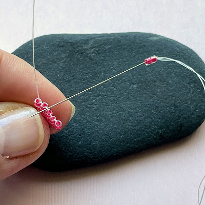 Brick Stitch Beaded Heart Pattern by Lisa Yang Jewelry