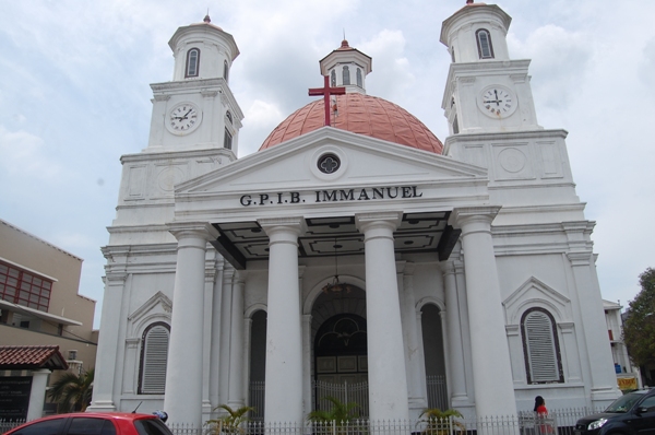 Arsitektur Gereja Katolik Antik Antik - halaman 3