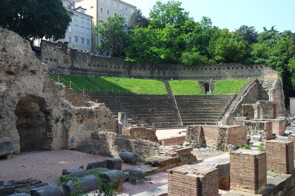 trieste vestiges romains antiquité amphithéâtre