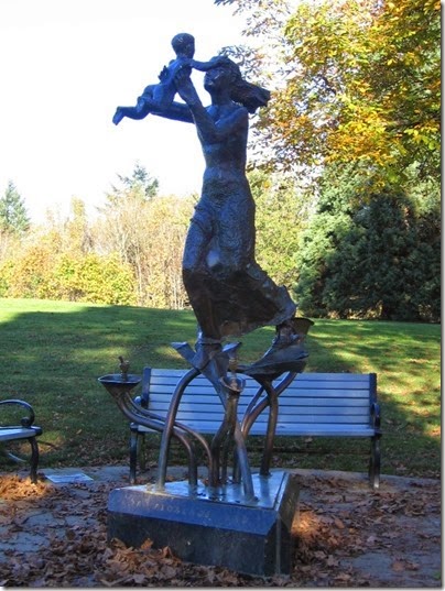 IMG_9228 Fountain at Council Crest Park in Portland, Oregon on October 23, 2007