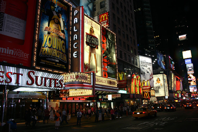 Insegne degli spettacoli di Broadway-New York