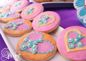 peace party custom cookies, peace signs