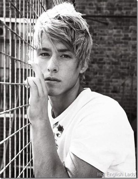 mitch-hewer
