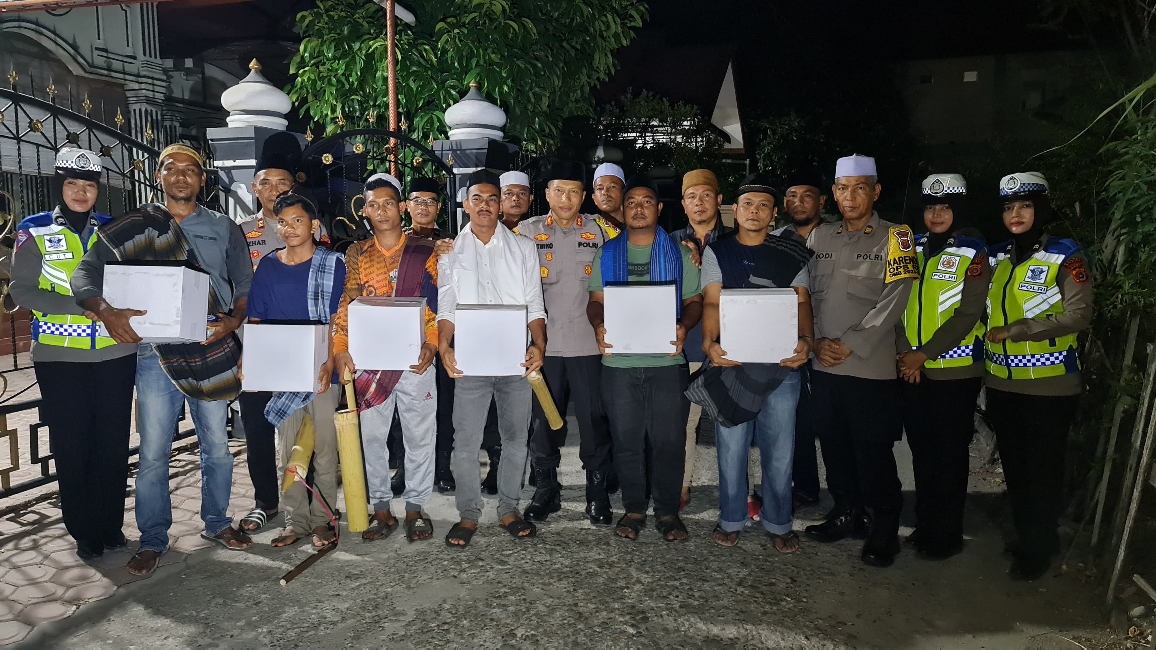 Kapolres Bireuen Gelar Patroli Ramadhan hingga Bangunkan Warga Sahur