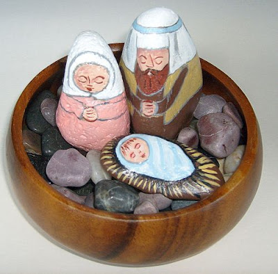 unique nativity sets, painted rocks, Cindy Thomas