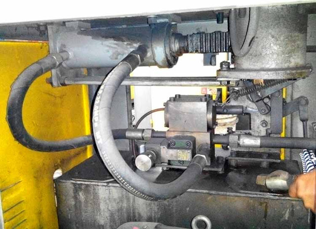 Hydraulic system overheating reasons