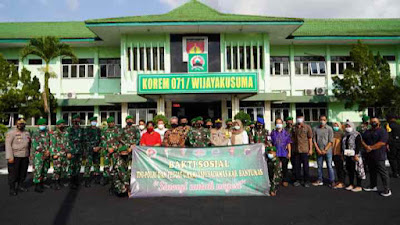 TNI-POLRI Banyumas Bersama Elemen Masyarakat, Peduli Kesulitan Masyarakat Di Tengah Pandemi Covid-19