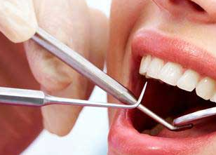 What is Desquamative Gingivitis? - Symptoms, Causes, Treatment