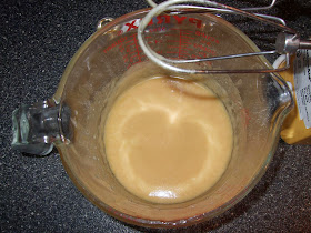 Homogeneous white chocolate mixture.
